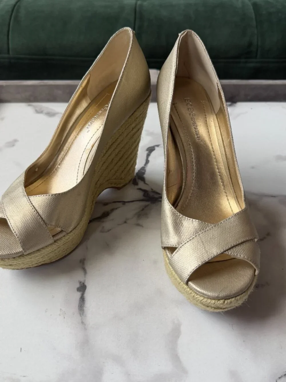 BCBGeneration Y2K Gold Leather Platform Wedges Size 7